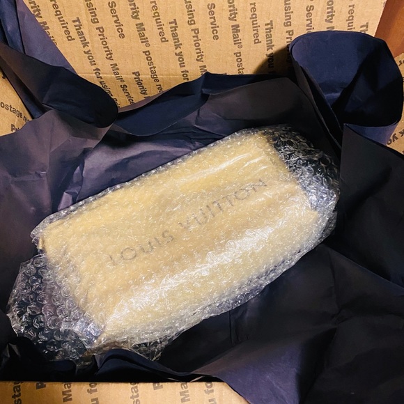 Packaged up Louis Vuitton Tikal for Tom! - Picture 12 of 14